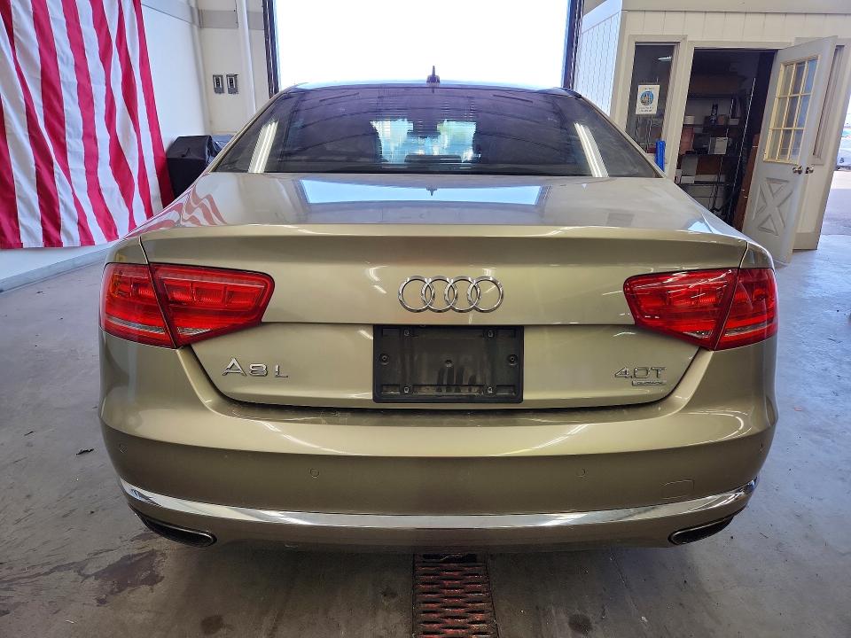 Foto 6 de la subasta – 2013 AUDI A8 con VIN WAUR2AFD4DN019772