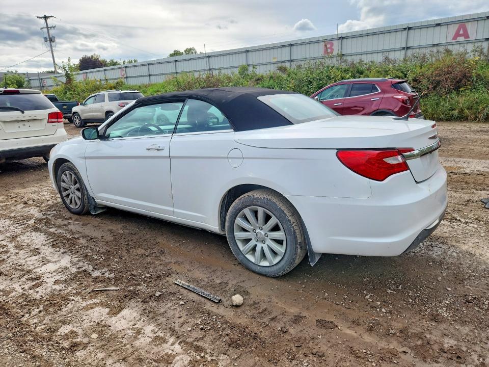 Photo 2 from auction – 2012 CHRYSLER 200 with VIN 1C3BCBEB1CN121931