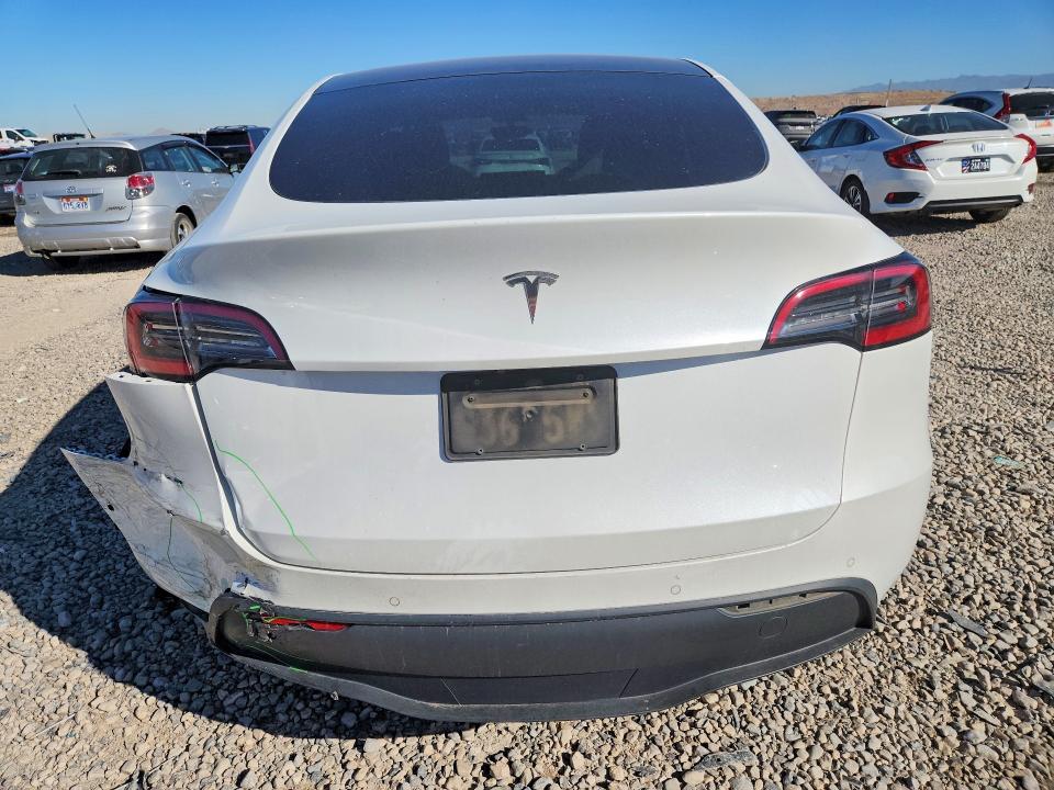 Photo 6 from auction – 2021 TESLA MODEL Y with VIN 5YJYGDEE9MF076057