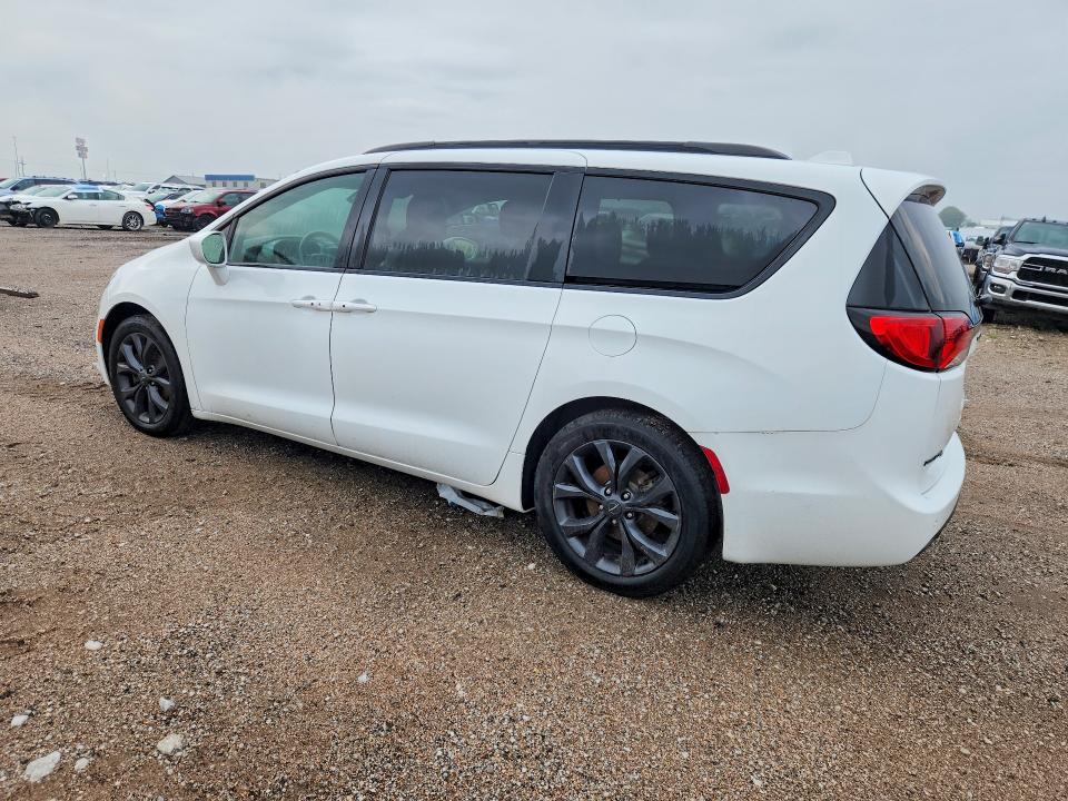 Photo 2 from auction – 2020 CHRYSLER PACIFICA with VIN 2C4RC1FG0LR224145