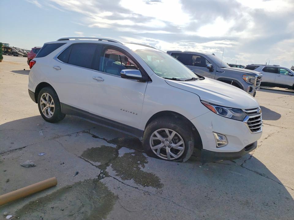 Photo 4 from auction – 2018 CHEVROLET EQUINOX with VIN 2GNAXVEV7J6326167