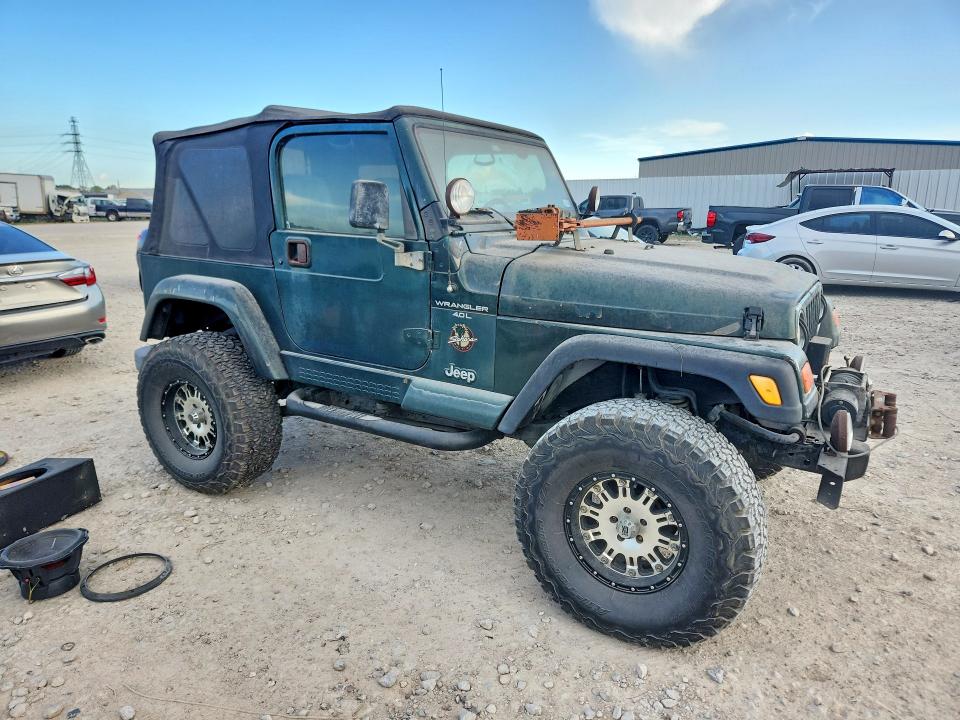 Photo 4 from auction – 2000 JEEP WRANGLER with VIN 1J4FA59S8YP728946