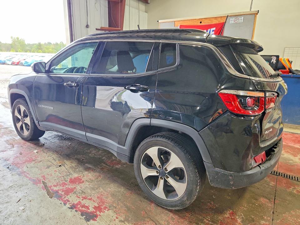 Снимка 2 от търг – 2017 JEEP COMPASS с VIN 3C4NJDBB2HT655929
