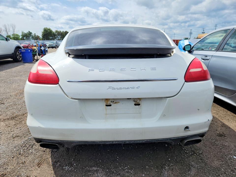 Фото 6 с аукциона – 2012 PORSCHE PANAMERA с VIN WP0AA2A74CL013488