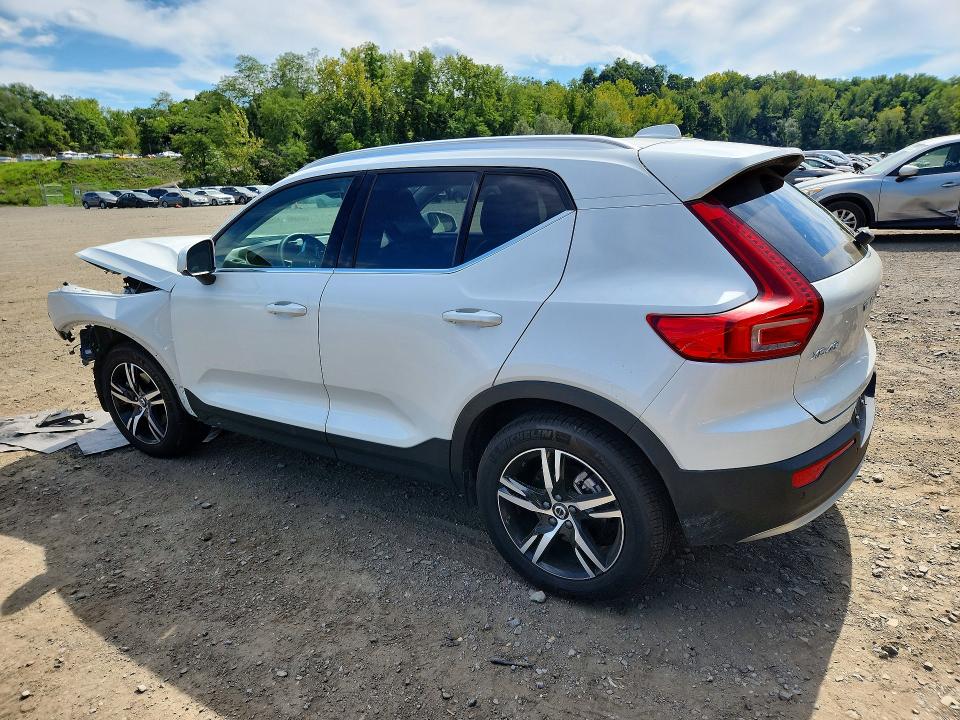 صورة رقم 2 من المزاد - 2025 VOLVO XC40 مع VIN YV4L12UJ4S2576218
