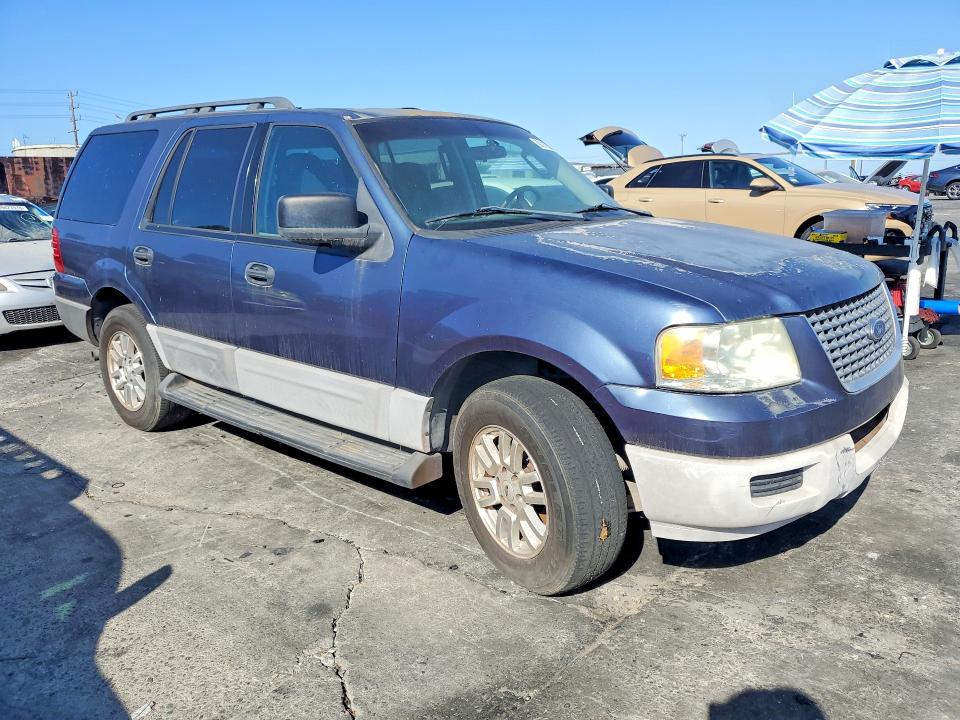 Photo 4 from auction – 2005 FORD EXPEDITION with VIN 1FMPU13545LA15621