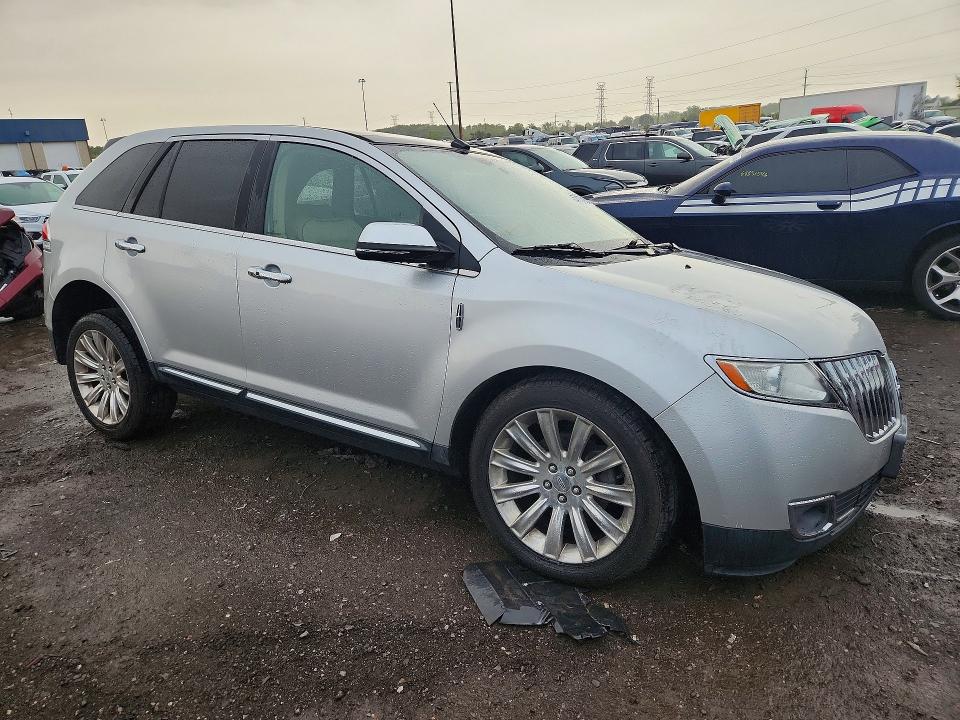 Foto 4 de la subasta – 2014 LINCOLN MKX con VIN 2LMDJ8JK3EBL13093