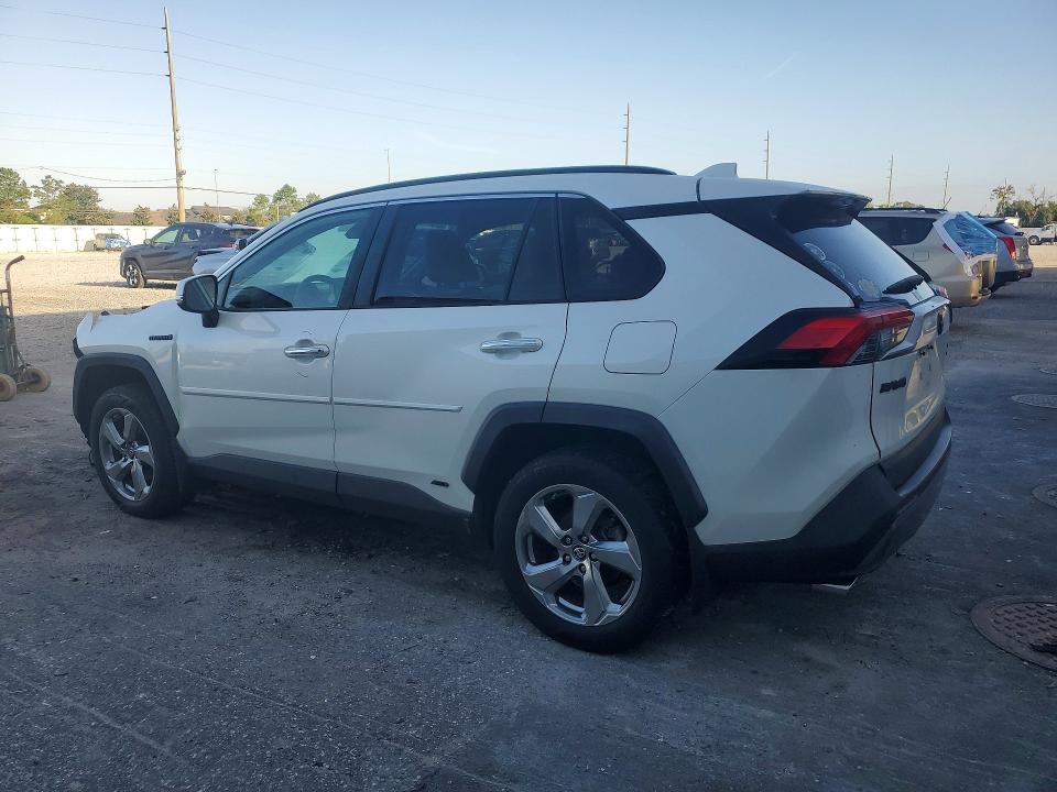 Photo 2 from auction – 2019 TOYOTA RAV4 with VIN JTMDWRFV7KD035654