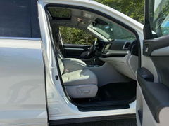 Zdjęcie 5 z aukcji – 2018 TOYOTA HIGHLANDER z VIN 5TDJZRFH4JS824092