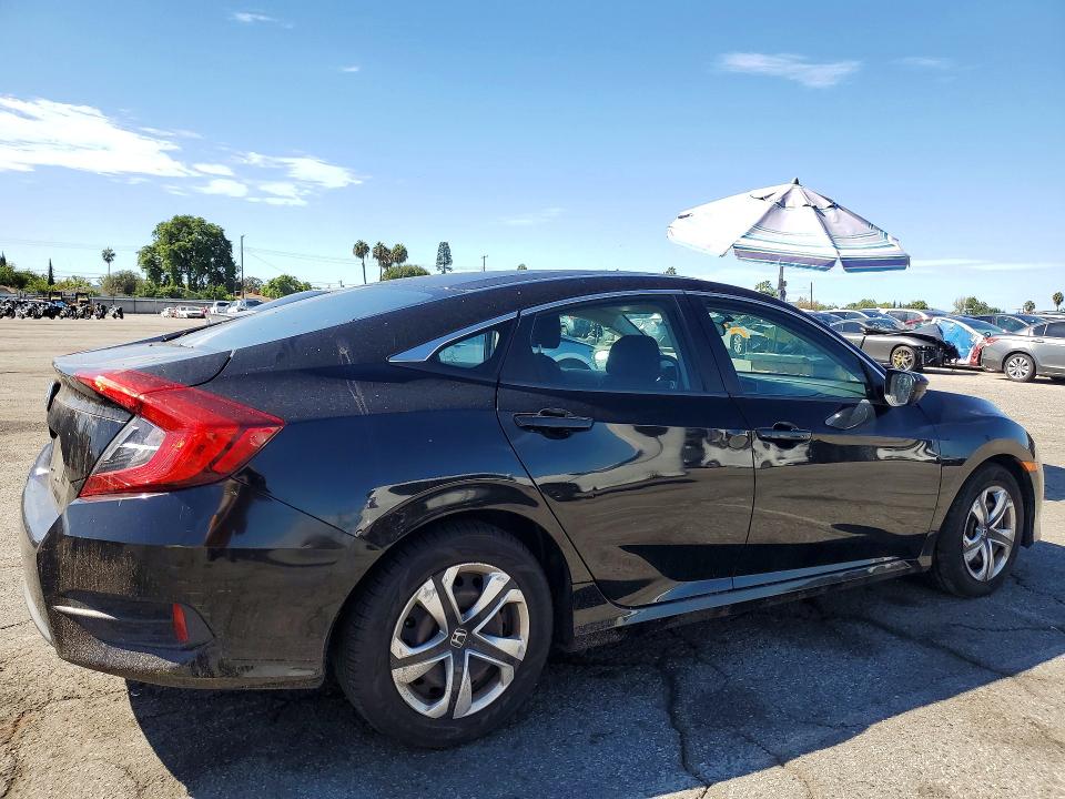 Photo 3 from auction – 2017 HONDA CIVIC with VIN 2HGFC2F54HH558023