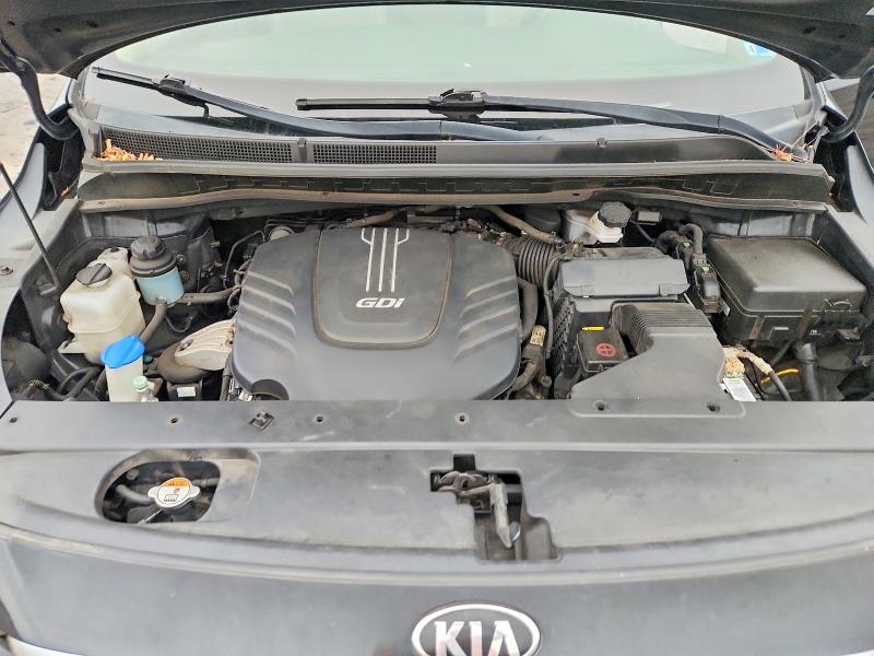 Photo 12 from auction – 2016 KIA SEDONA with VIN KNDMB5C13G6213528