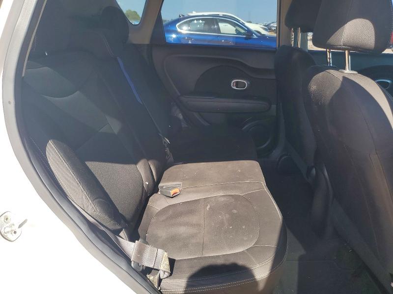 Снимка 11 от търг – 2018 KIA SOUL с VIN KNDJN2A2XJ7619912