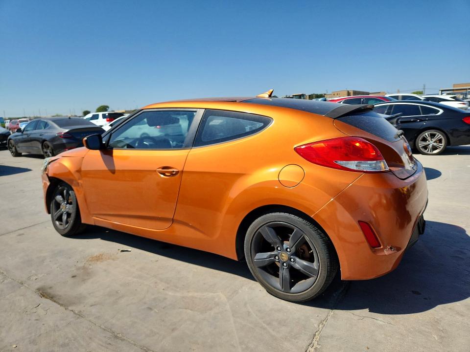 Снимка 2 от търг – 2013 HYUNDAI VELOSTER с VIN KMHTC6AD4DU093222