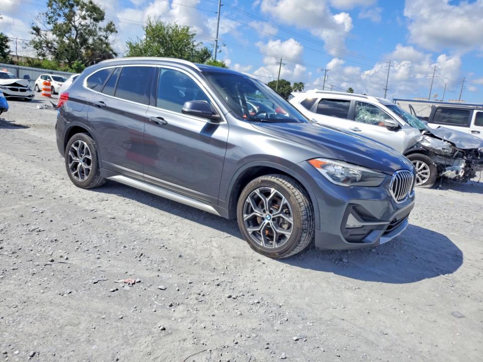 Photo 4 from auction – 2020 BMW X1 with VIN WBXJG9C09L5P77951