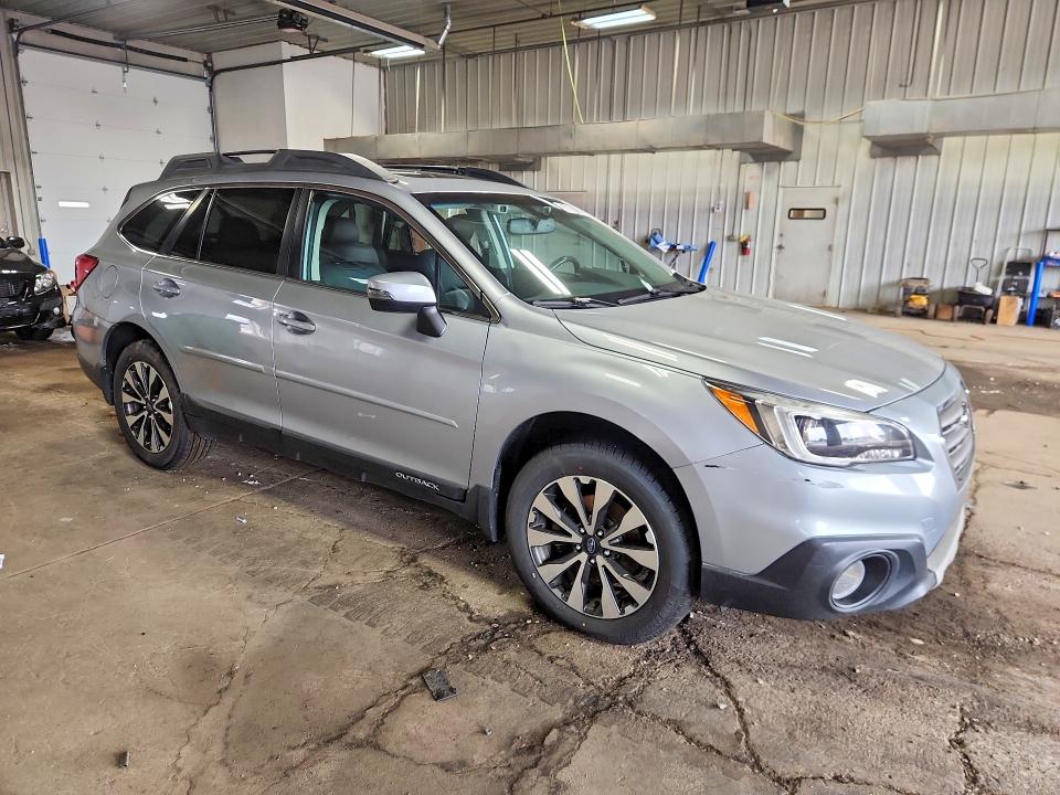 Photo 4 from auction – 2016 SUBARU OUTBACK with VIN 4S4BSBNC5G3240795