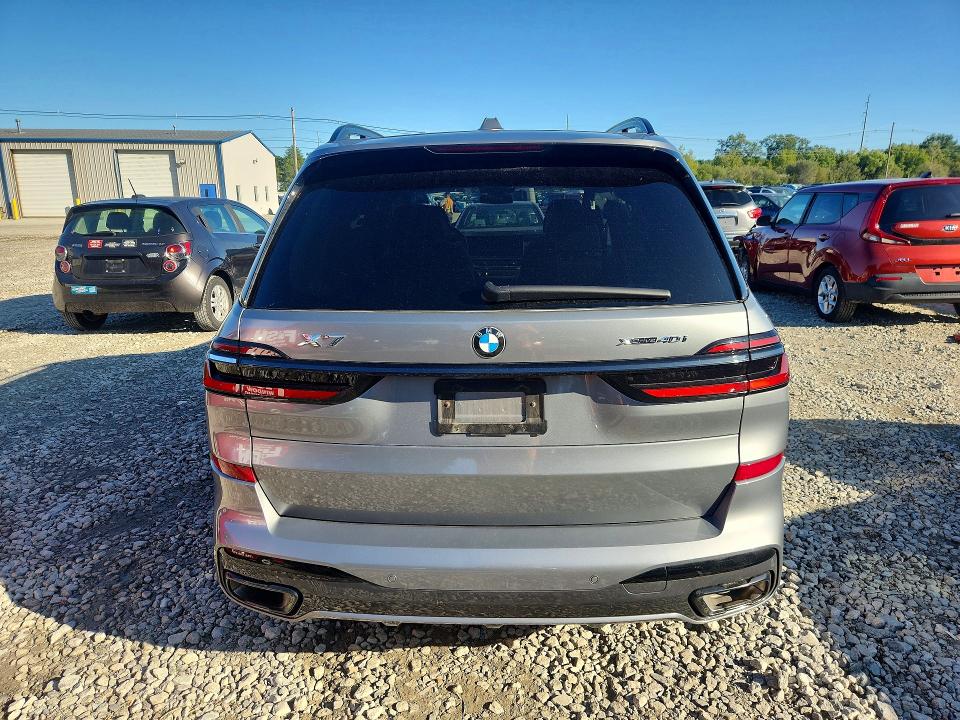 صورة رقم 6 من المزاد - 2025 BMW X7 مع VIN 5UX23EM06S9X80414