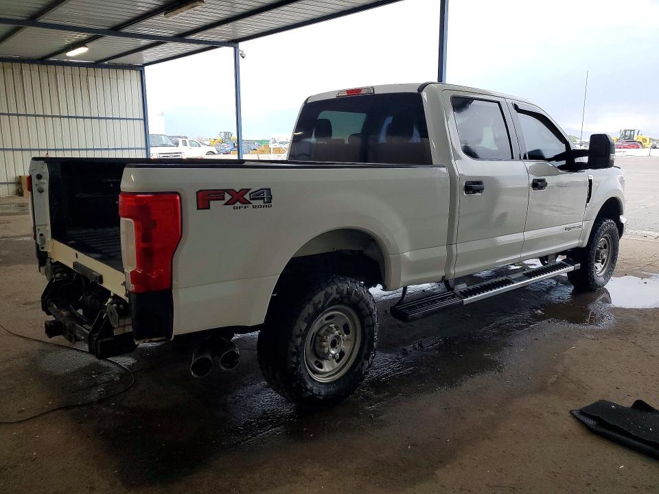 Снимка 3 от търг – 2018 FORD F250 с VIN 1FT7W2BT7JEB71803