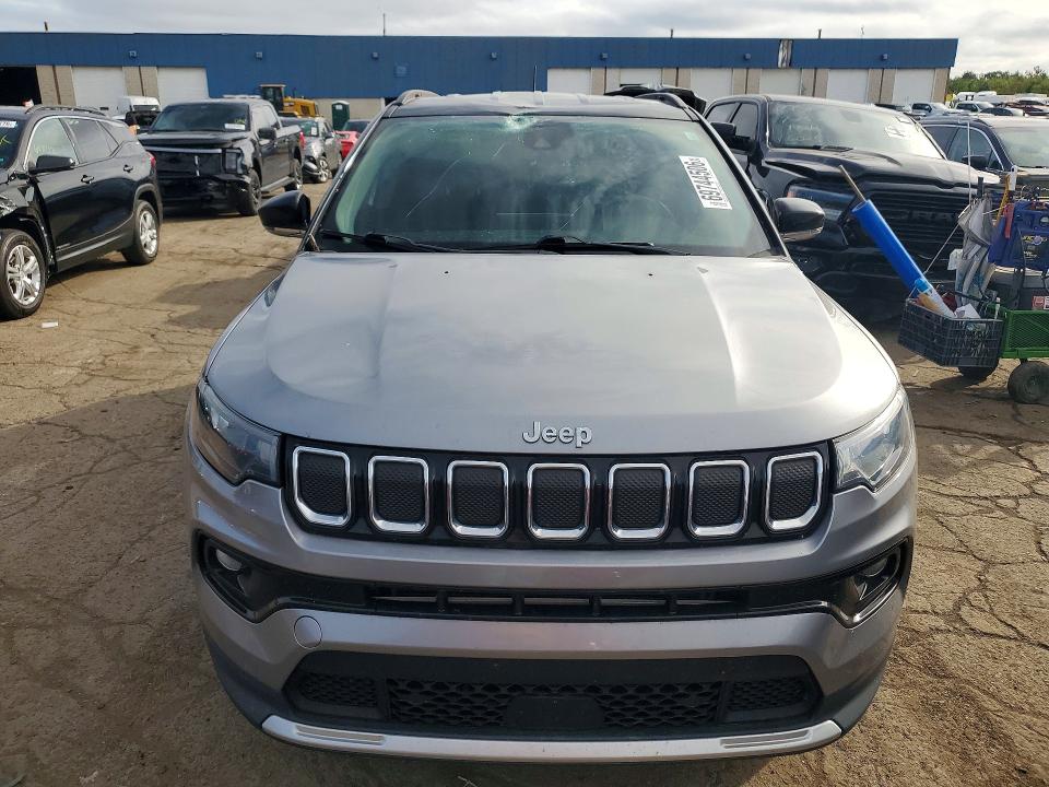 Снимка 5 от търг – 2022 JEEP COMPASS с VIN 3C4NJDCB2NT105348