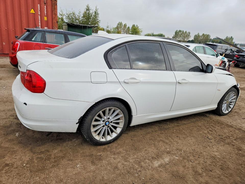 Снимка 3 от търг – 2011 BMW 323 с VIN WBAPG7C5XBA937071