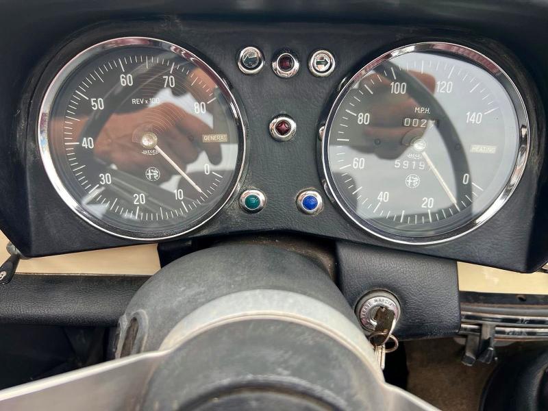 Photo 8 from auction – 1969 ALFA ROMEO DUETTO CON with VIN AR1480400