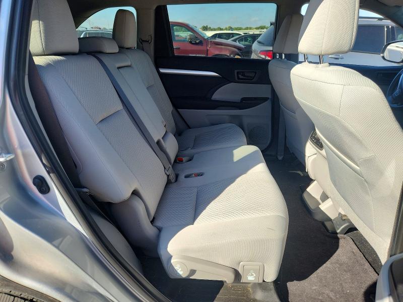 Photo 10 from auction – 2019 TOYOTA HIGHLANDER with VIN 5TDZZRFH4KS296042
