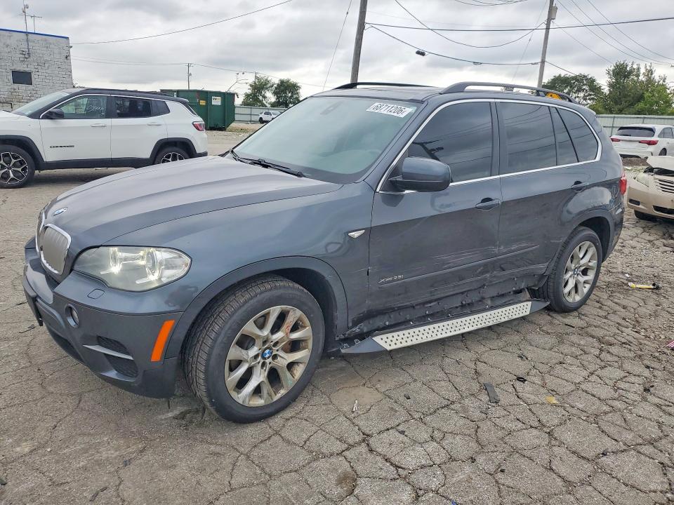 BMW X5 2013 z numerem VIN 5UXZV4C5XD0G52770 - Zdjęcie z aukcji