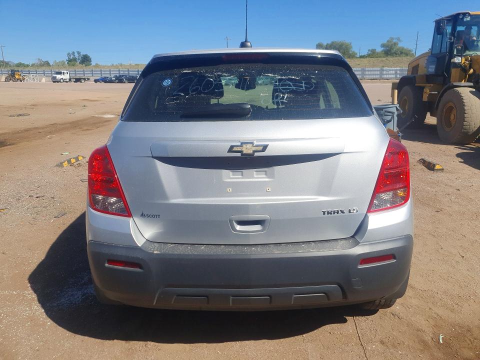 Photo 6 from auction – 2016 CHEVROLET TRAX with VIN 3GNCJKSB3GL238224