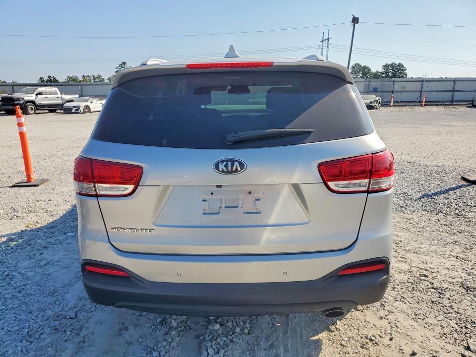 Zdjęcie 6 z aukcji – 2017 KIA SORENTO z VIN 5XYPG4A37HG260668
