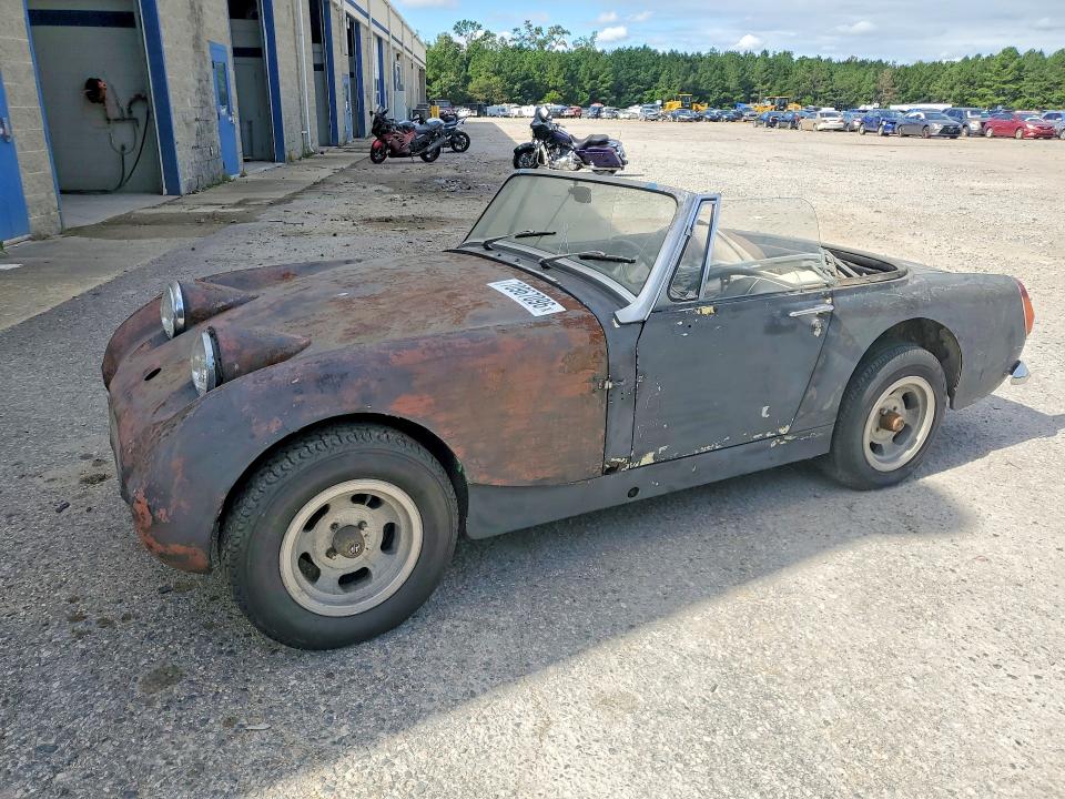 AUSTIN FX4D 1964 with VIN HUN002313P - Photo from auction