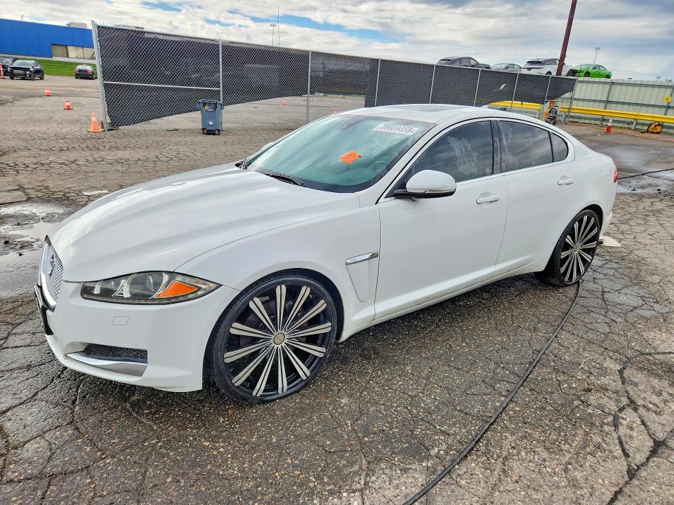 Zdjęcie 1 z aukcji – 2013 JAGUAR XF z VIN SAJWJ0EF1D8S87443