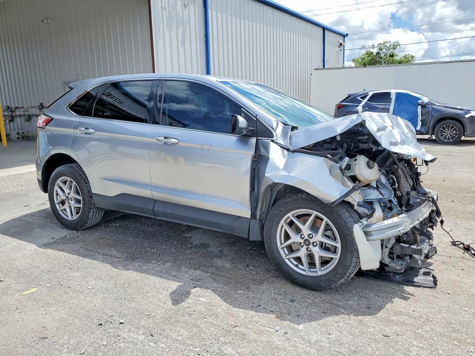 Снимка 4 от търг – 2023 FORD EDGE с VIN 2FMPK4J94PBA38185