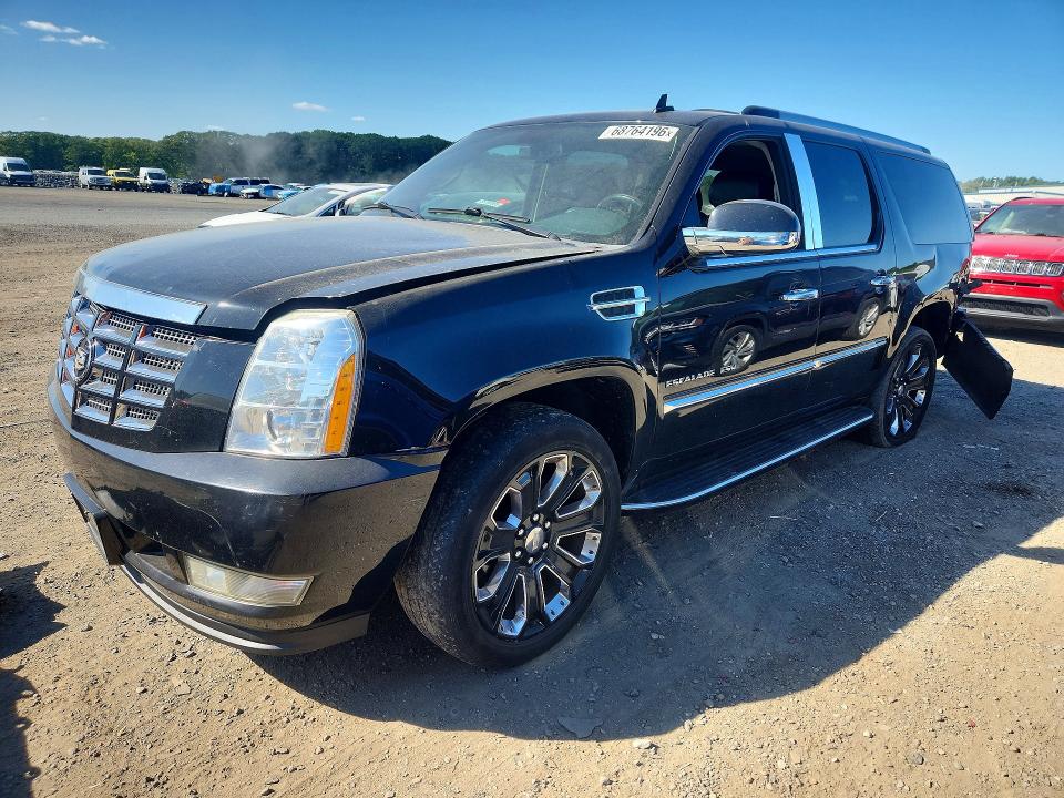 2011 CADILLAC ESCALADE - Търг №68764196