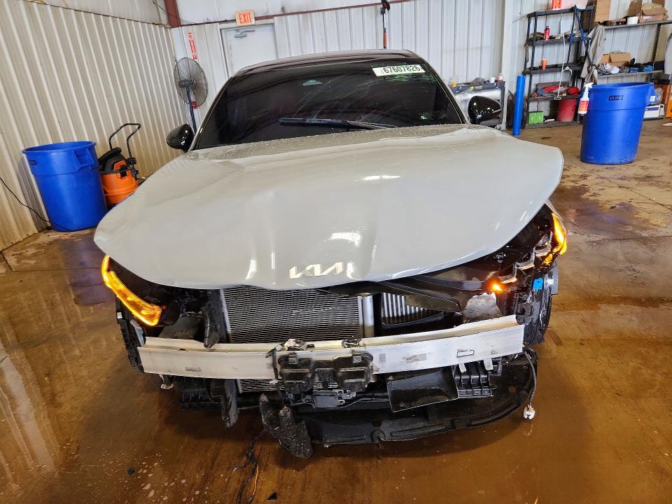 Photo 5 from auction – 2024 KIA K5 with VIN 5XXG64J26RG256725