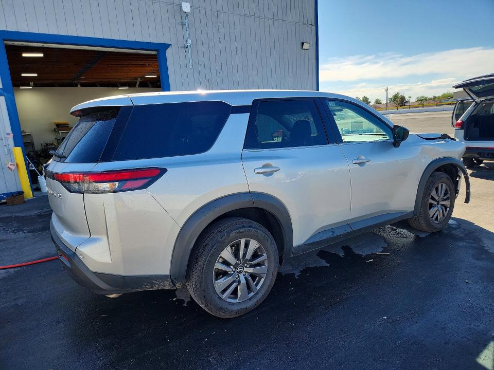 Photo 3 from auction – 2024 NISSAN PATHFINDER with VIN 5N1DR3AA6RC285259