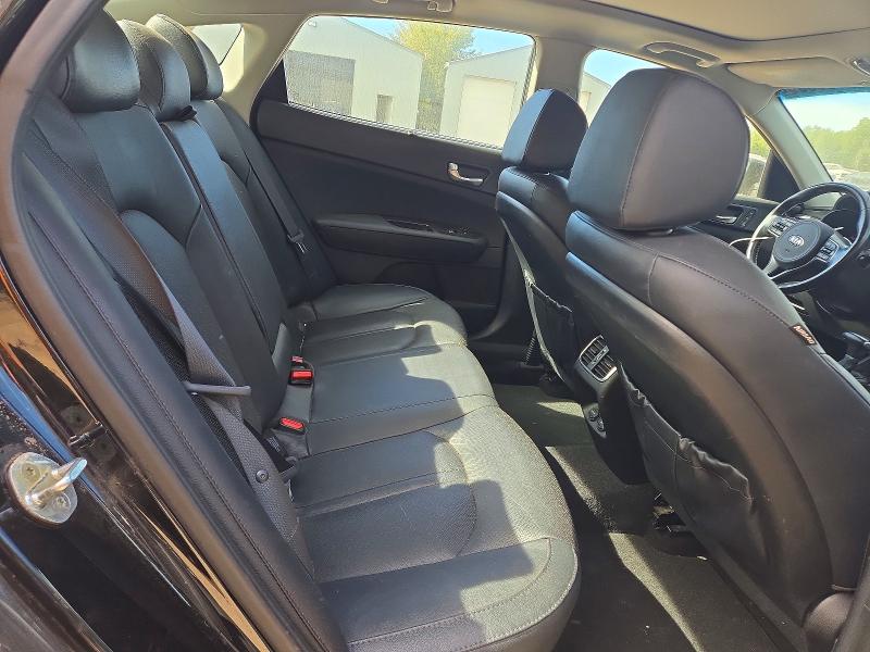 Photo 10 from auction – 2017 KIA OPTIMA with VIN 5XXGU4L35HG174382