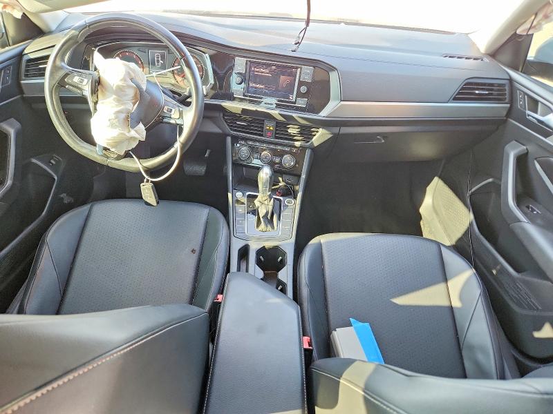 Photo 8 from auction – 2019 VOLKSWAGEN JETTA with VIN 3VWC57BU2KM102887
