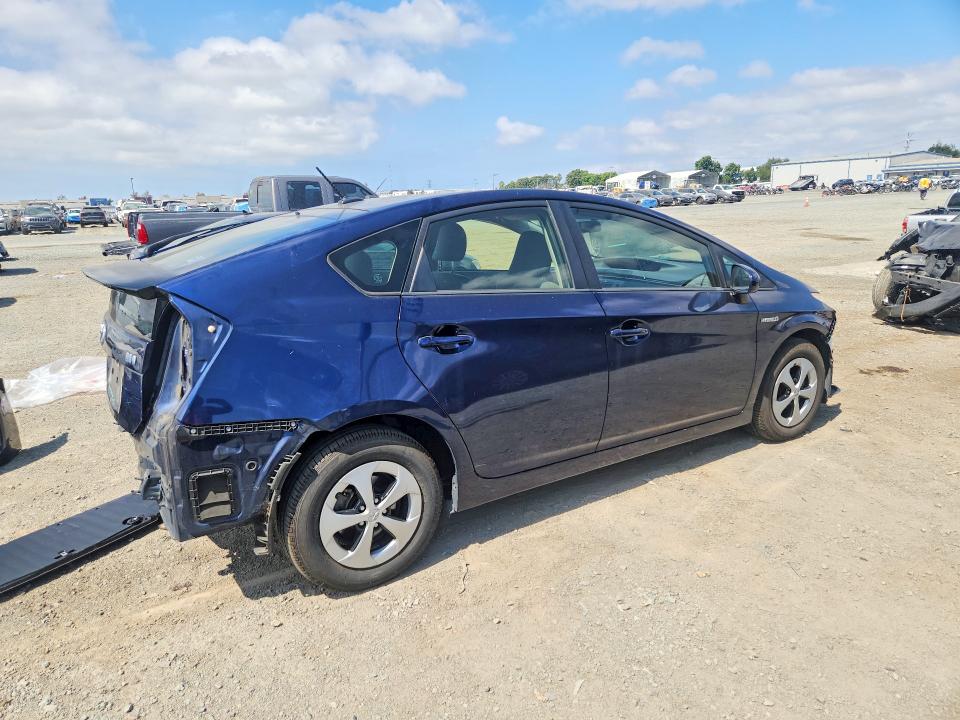 Photo 3 from auction – 2013 TOYOTA PRIUS with VIN JTDKN3DU0D1680927