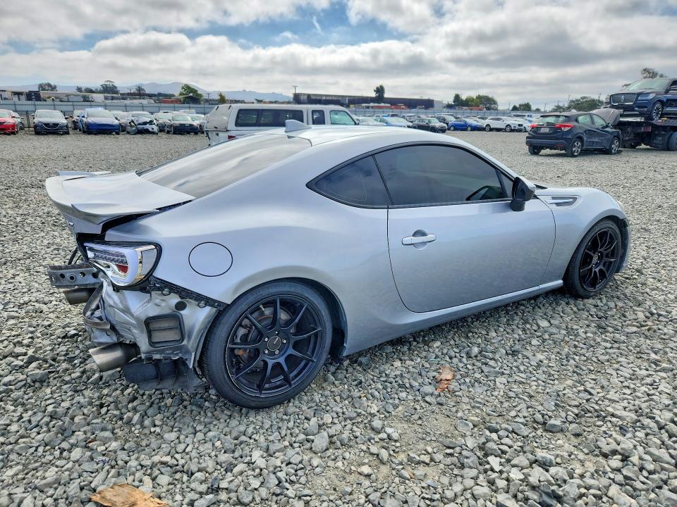 Photo 3 from auction – 2015 SUBARU BRZ with VIN JF1ZCAC15F9606168