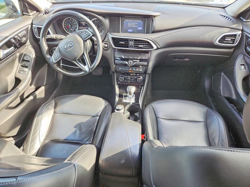 Снимка 8 от търг – 2018 INFINITI QX30 с VIN SJKCH5CR3JA049781