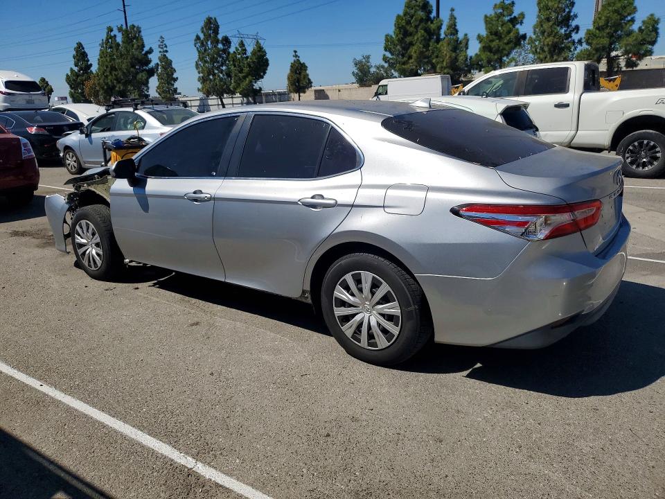Снимка 2 от търг – 2019 TOYOTA CAMRY с VIN 4T1B31HK8KU516836