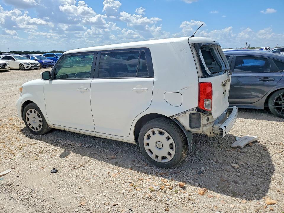صورة رقم 2 من المزاد - 2015 SCION XB مع VIN JTLZE4FE4FJ082339
