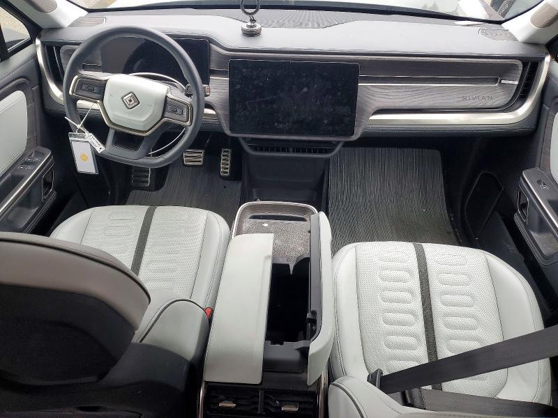 Photo 8 from auction – 2023 RIVIAN R1S with VIN 7PDSGABL7PN007017