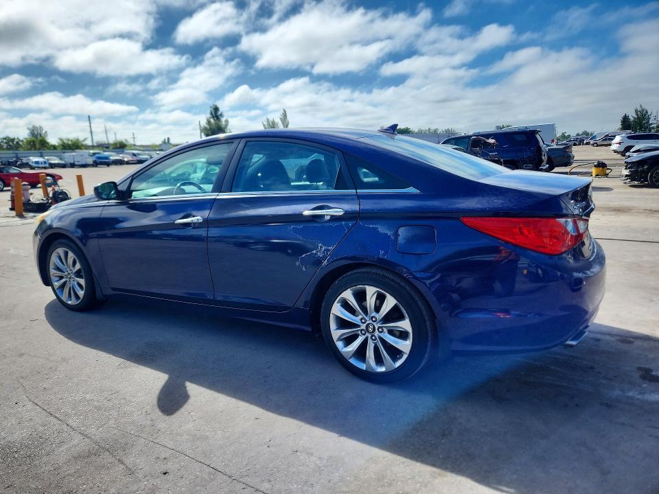 Снимка 2 от търг – 2011 HYUNDAI SONATA с VIN 5NPEC4AC5BH179560