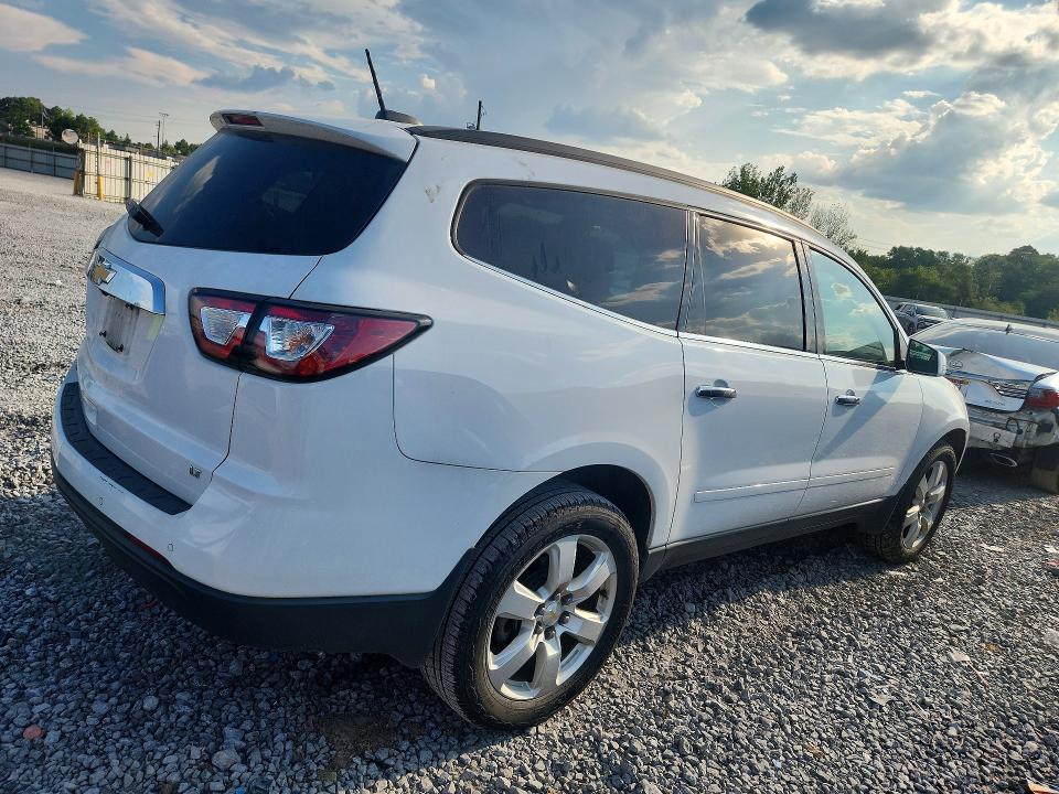 Photo 3 from auction – 2017 CHEVROLET TRAVERSE with VIN 1GNKRGKDXHJ353964