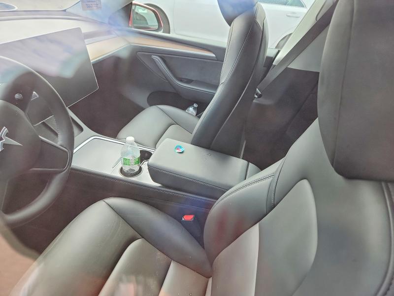 Снимка 8 от търг – 2023 TESLA MODEL Y с VIN 7SAYGDEE5PA107048