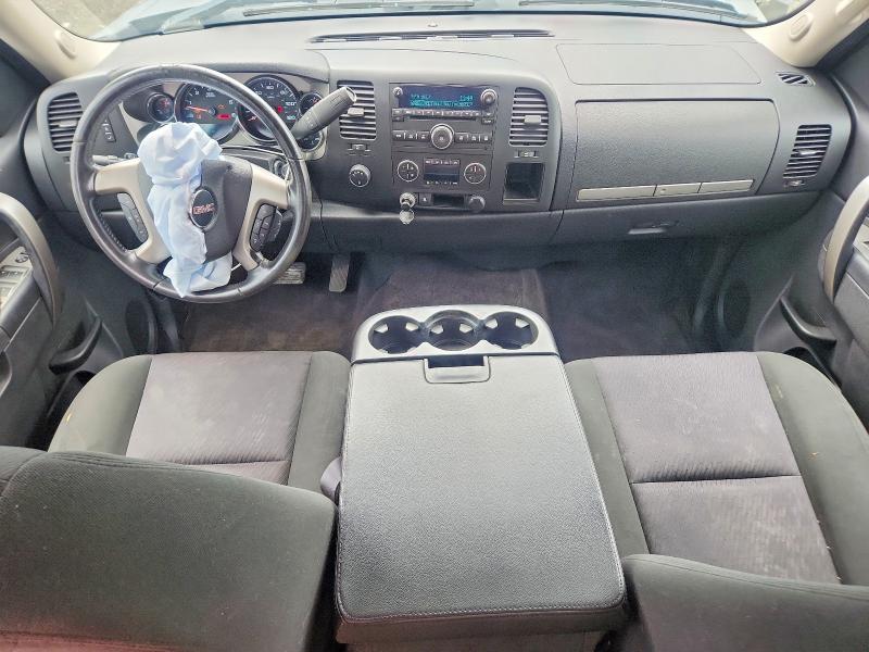 Photo 8 from auction – 2011 GMC SIERRA with VIN 1GTR2VE32BZ383410