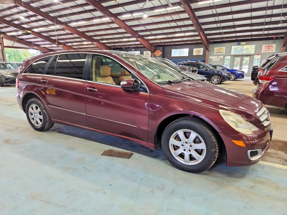 Photo 4 from auction – 2007 MERCEDES-BENZ R with VIN 4JGCB22E77A049305