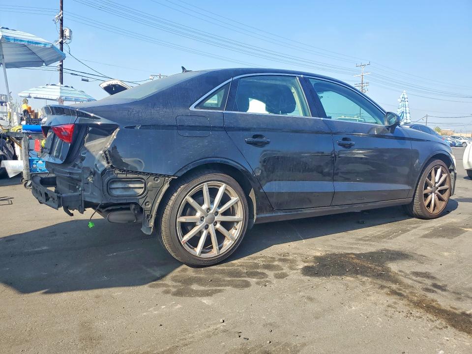 Снимка 3 от търг – 2015 AUDI A3 с VIN WAUACGFF2F1004695
