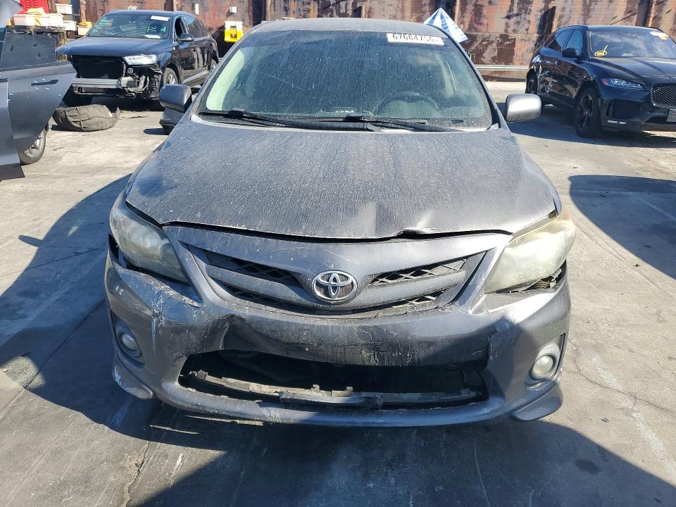 Zdjęcie 5 z aukcji – 2013 TOYOTA COROLLA z VIN 5YFBU4EE1DP161302