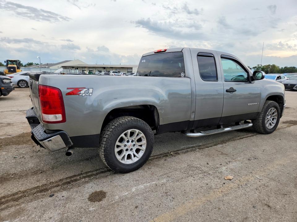 Фото 3 с аукциона – 2008 GMC SIERRA с VIN 2GTEK19J581270018